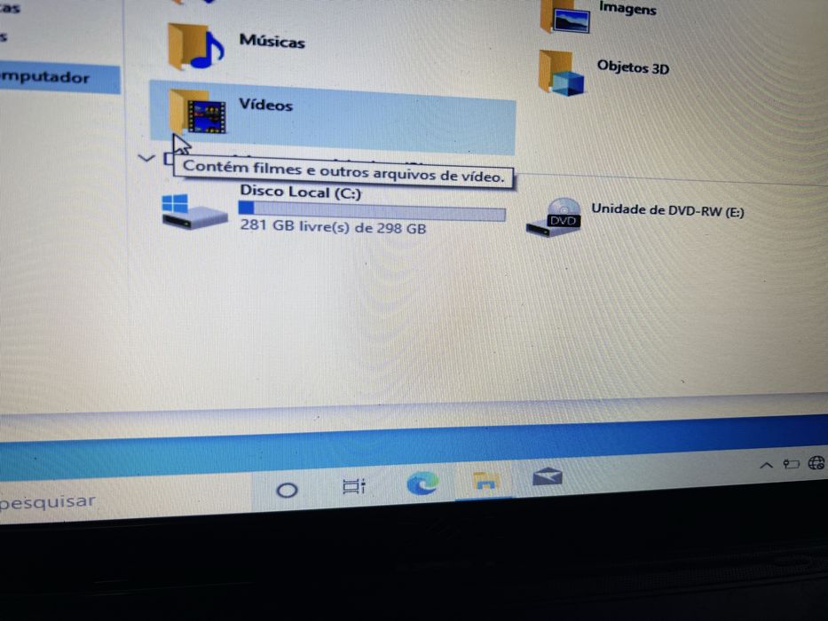 Portatil dell com carregador beteria viciada