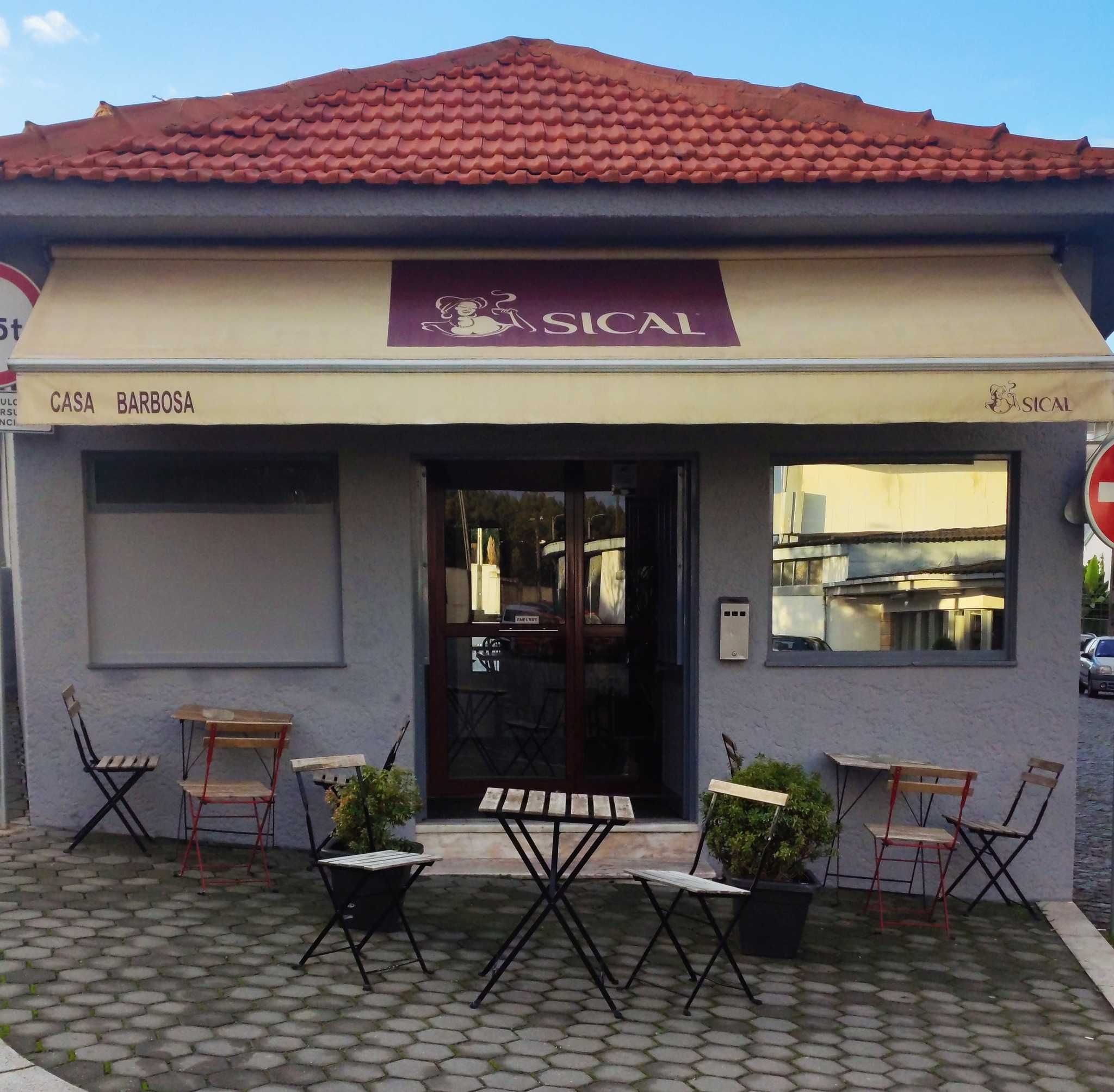 Café / Restaurante / Churrasqueira em Valadares