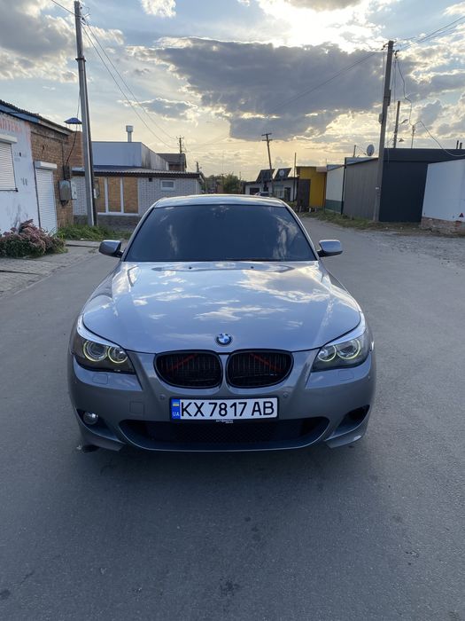 У продажі BMW 5 series