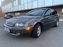 Продам Volvo V40 2001 бензин 1.8 122к.с універсал