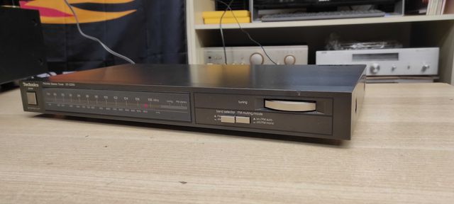 AM/FM тюнер Technics ST-Z 200