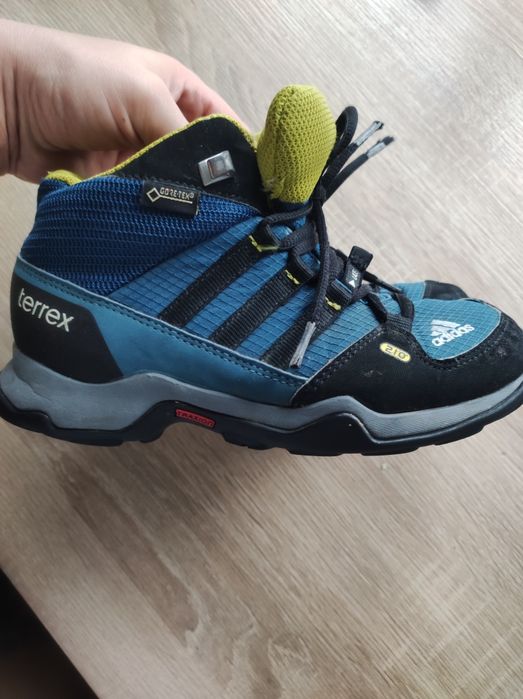Ботинки Adidas 32 р
