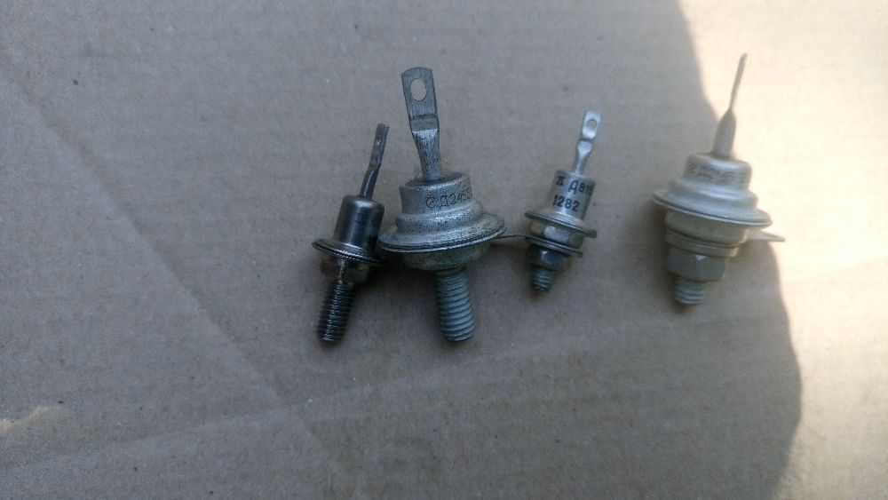 Радиодеталь диод тиростор Д производство СССР