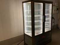Vitrin  expositora dupla vertical refrigerada