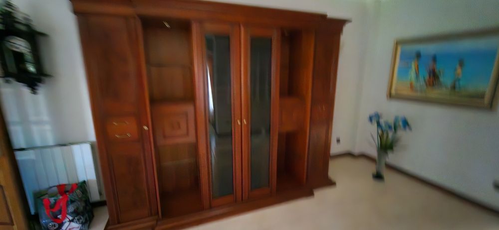 Movel armario de cerejeiro para televisão  260×210 x 46