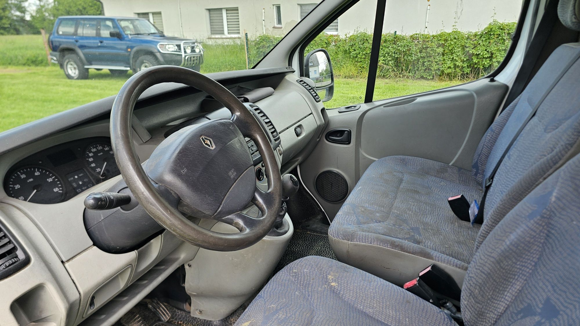 Renault Trafic 1.9 DCI Bus 100KM