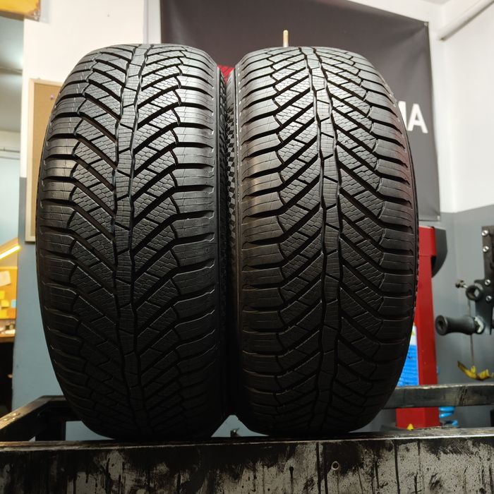 215/55/18 XL Sprzedam parę opon całorocznych Semperit