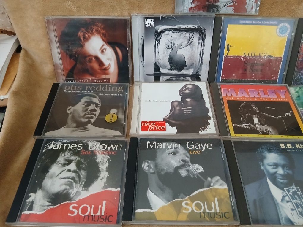 Lote de CD'S variado