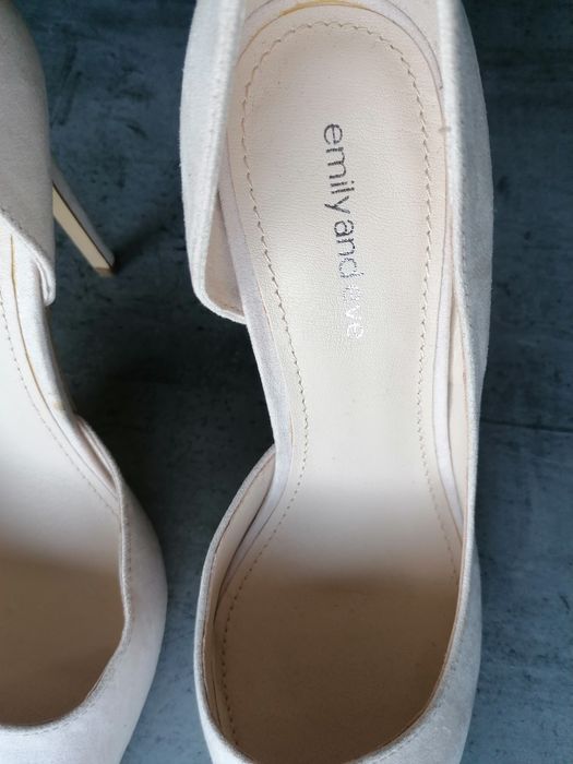 Buty na obcasie, pudrowy róż, rozm 40