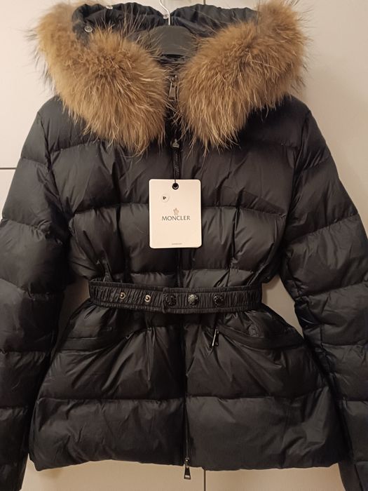 Kurtka puchowa Monckler taliowana z metki 4