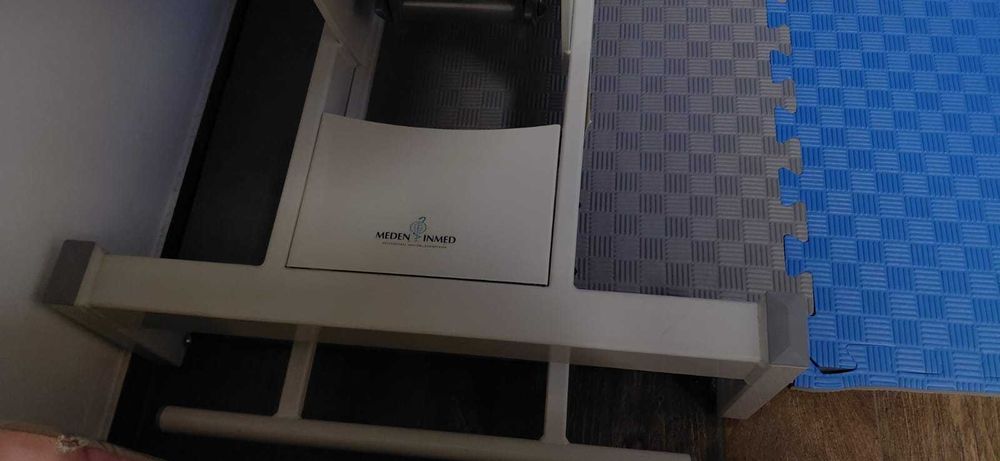 Stół do masażu i rehabilitacji