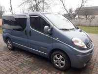 Продам  RENAULT TRAFIC  оригінальний  посажир  2011 року .