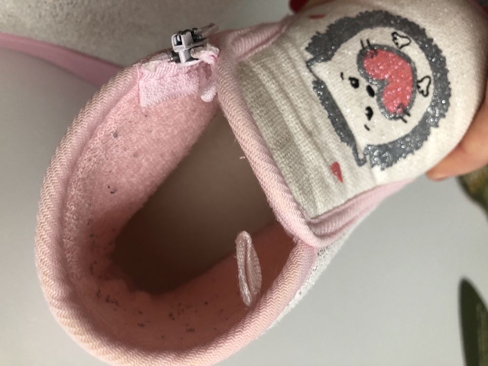 Buty buciki kapcie do przedszkola dziecięce niemowlęce