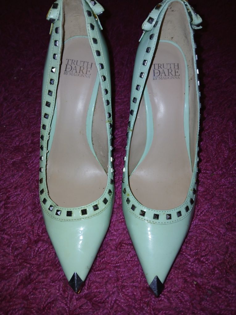 Sapatos verniz tam 38