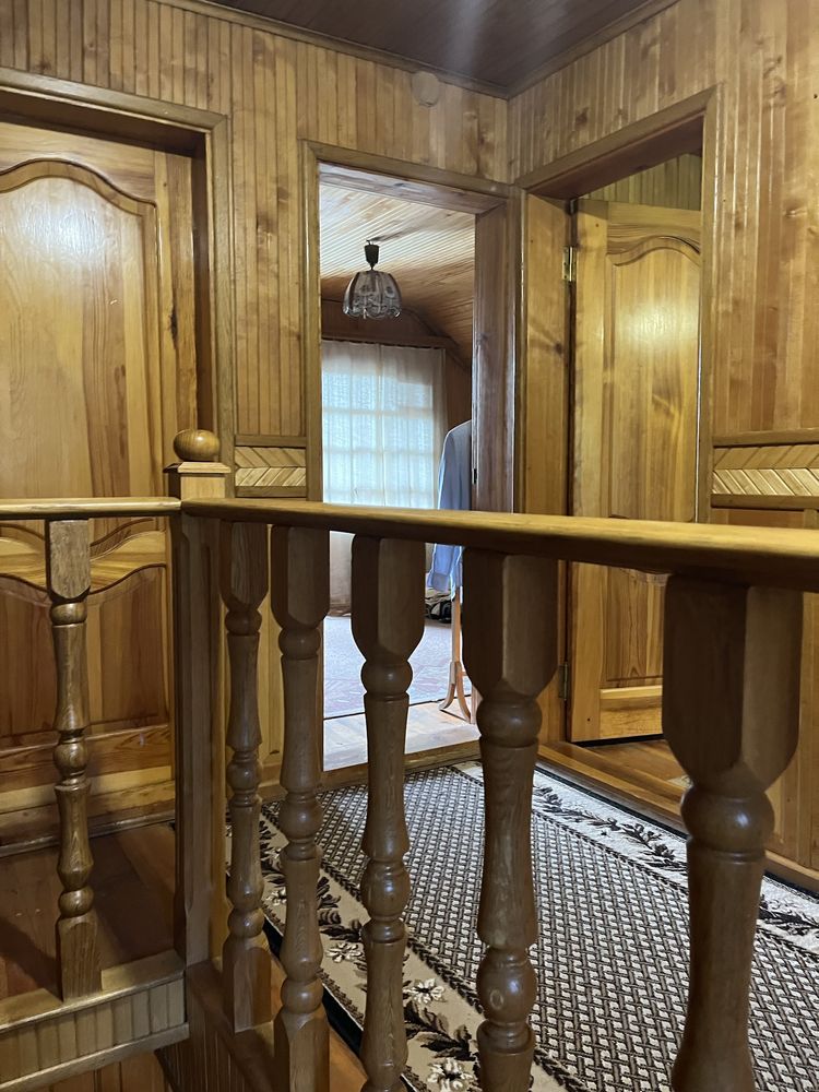 Продаж будинку посеред лісу, з власним озером