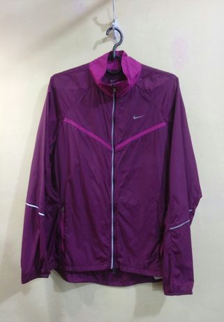 Оригинал легкая спортивная куртка ветровка Nike