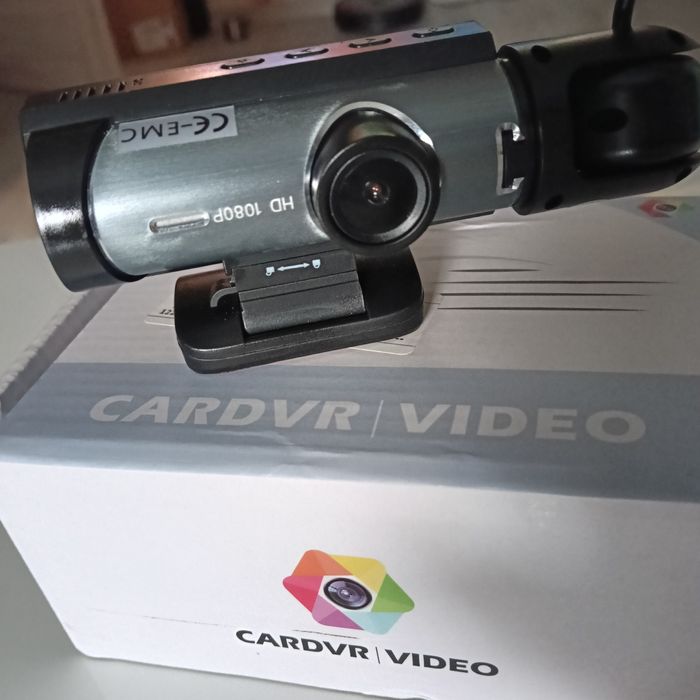 Wideorejestrator Samochodowy + karta pamięci 32 GB