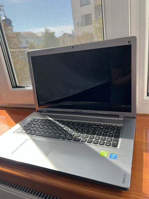 Ноутбук Lenovo Ideapad z710