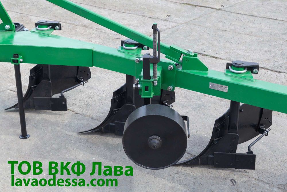 Плуг ПБЛ 4-40 А на високих круглих стійках(МТЗ 1221, 120-130 к.с.).