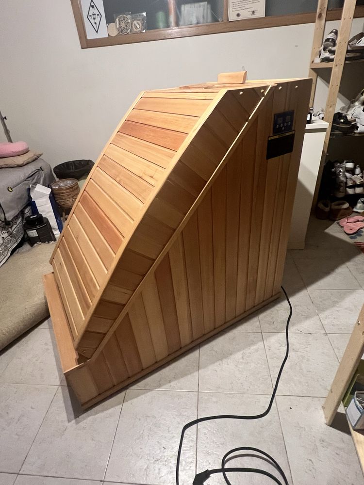 Sauna infravermelhos nova, no local onde trabalho aduiritam  outra