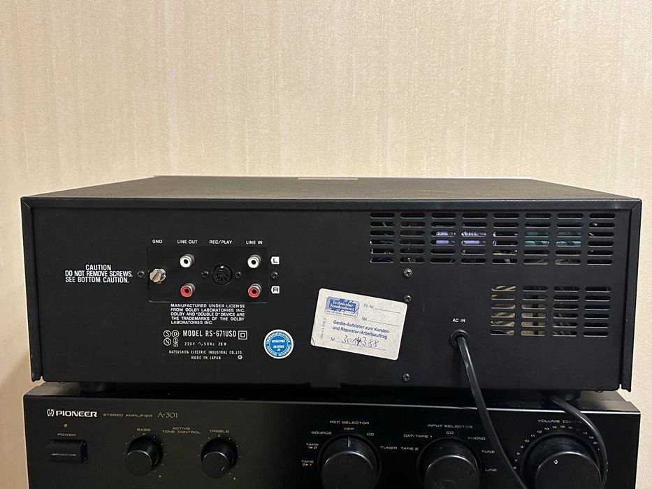 Кассетная дека Technics RS-671