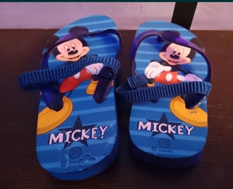 Sprzedam sandałki i klapki różne rozmiary WALKY, COCOCLUB