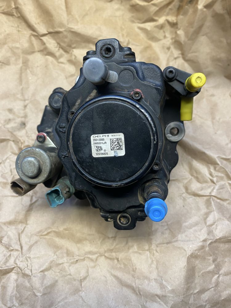 Pompa wtryskowa paliwa sprawna  jcb 320/06825