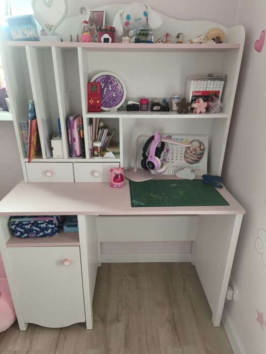 Zestaw mebli dla dziewczynki