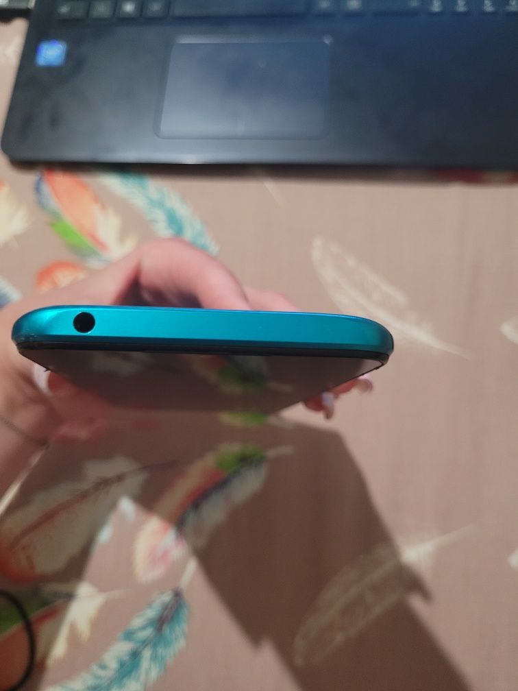 Продам Xiaomi Redmi 9C NFC, 3/64 GB в нормальном состоянии