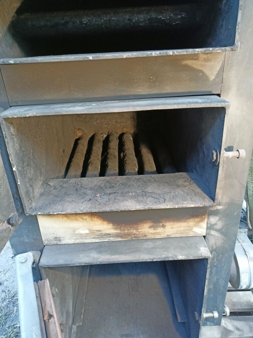 Sprzedam części do pieca na ekogroszek Gielniak 24Kw