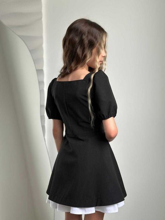 Сукня чорна для дівчинки підлітка в школу ошатна стильна підліткова