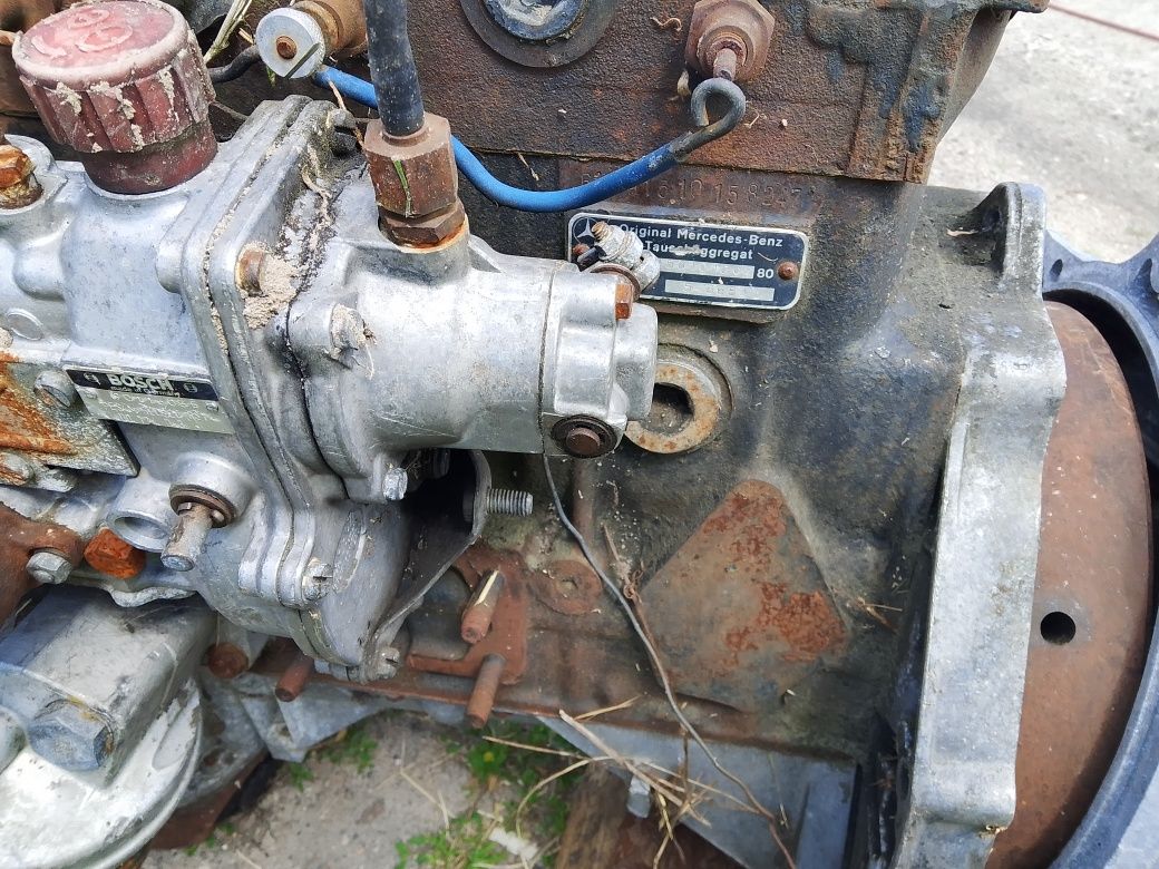 Mercedes silnik OM 615   + skrzynia kaczka 207 ,  407
