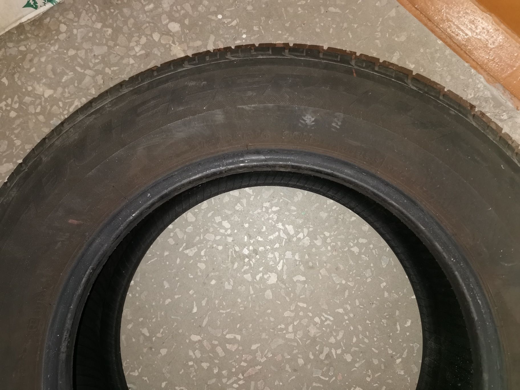 Резина BRIDGESTONE, літо.