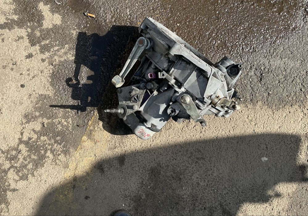 Caixa de velocidade Peugeot 206 1.1 gasolina Ref: 20CP 80