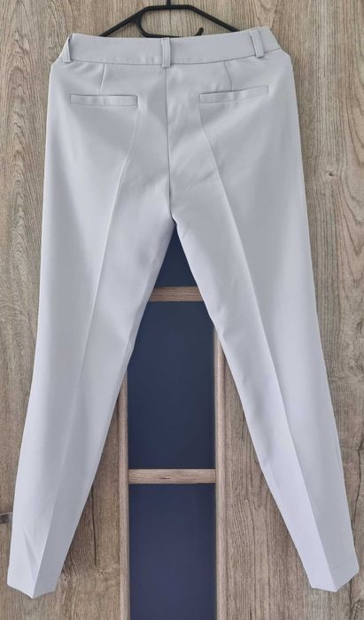 Garnitur damski marynarka spodnie