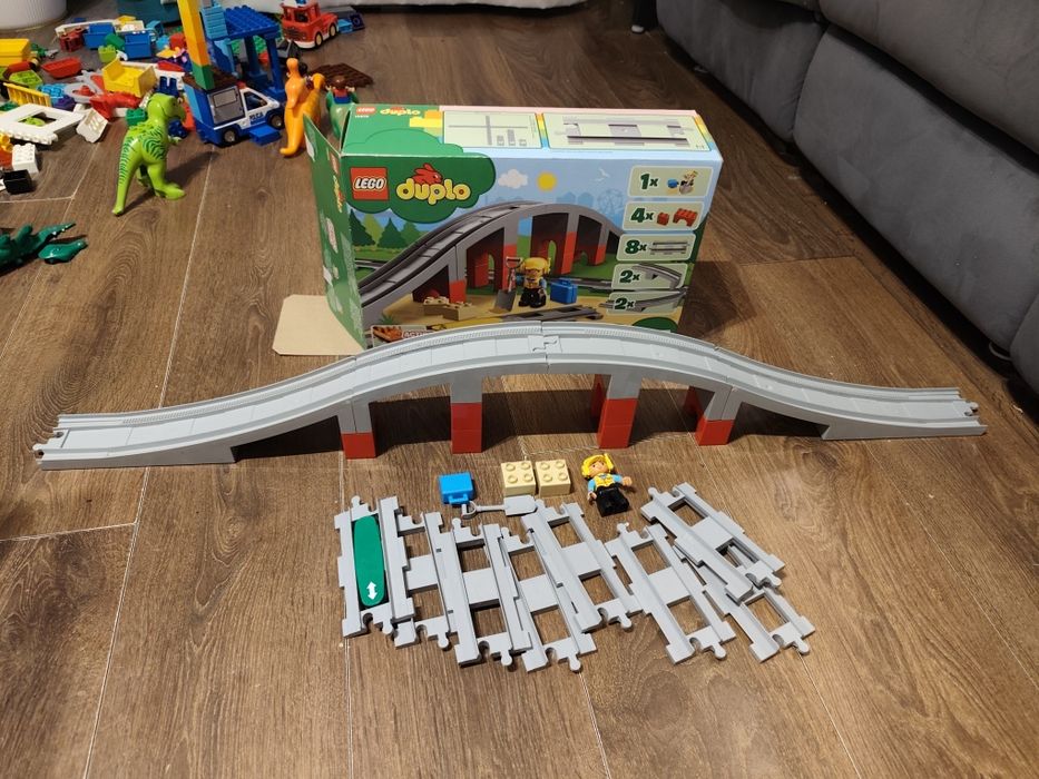 LEGO Duplo 10872 Tory kolejowe i wiadukt