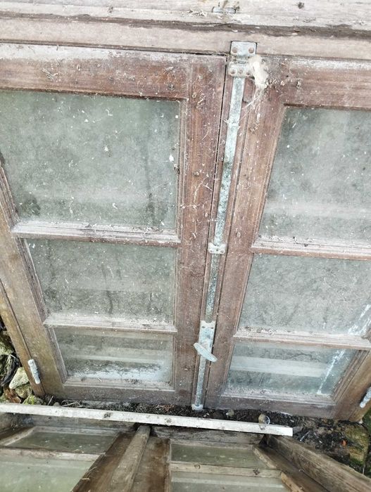 3 janelas de madeira antigas