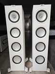 Kolumny KEF Q750