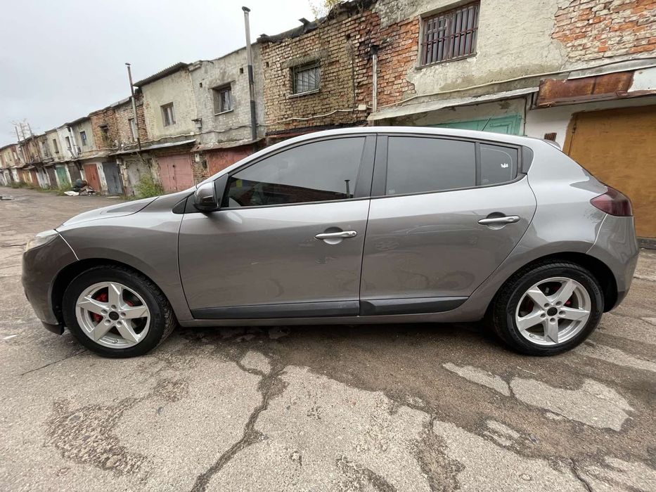 Продаю своє авто