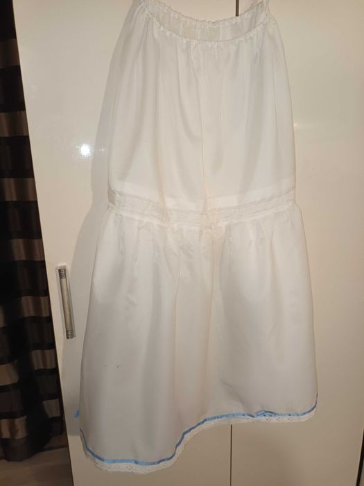 halka pod długą spódnicę