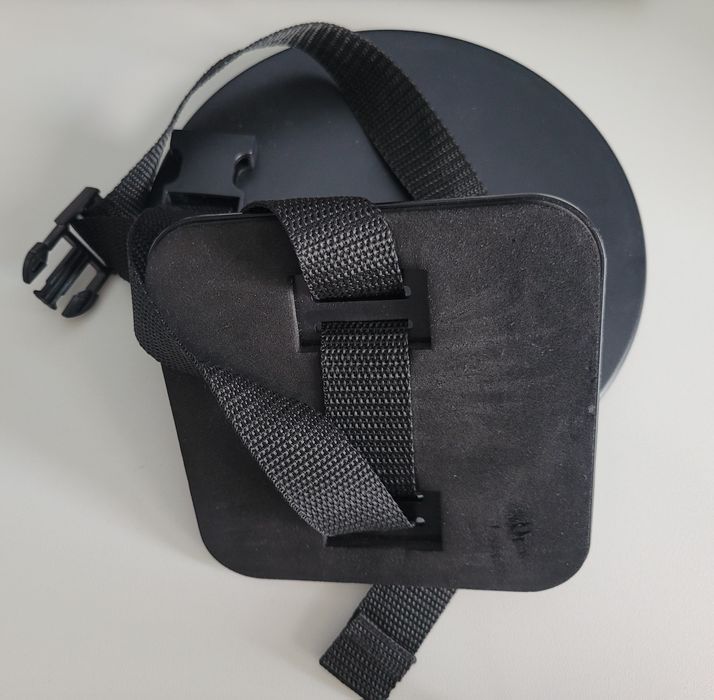 Lusterko do obserwacji dziecka na tylnym siedzeniu