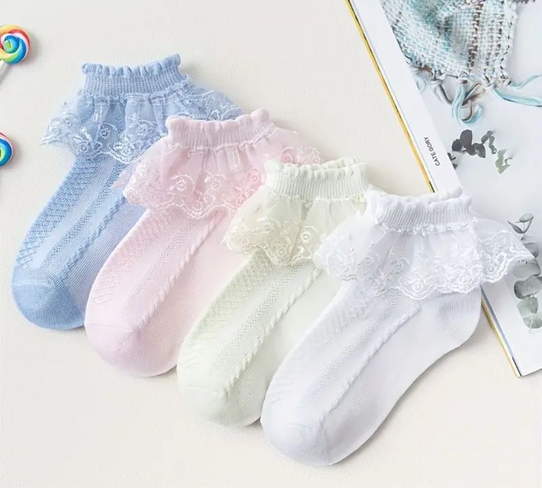 Skarpetki dla dziewczynek w wieku od 1 do 3 lat, 4 pary.