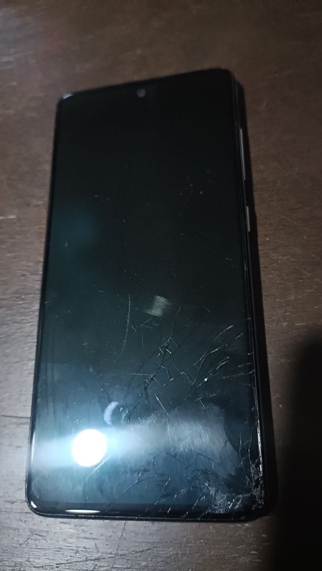 4 Celulares com defeitos