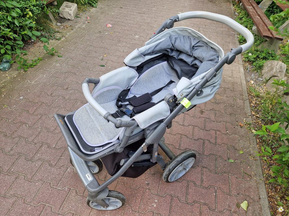 Wózek Roan bass soft + nosidło Maxi Cosi