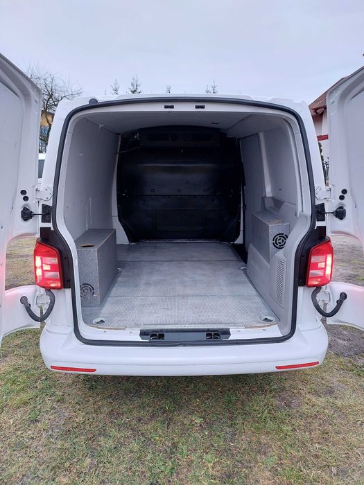 Vw t6 chlodnia 2,0tdi zadbana