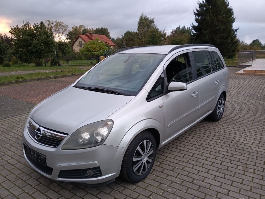 Opel Zafira 1.8b 7 osób zadbana
