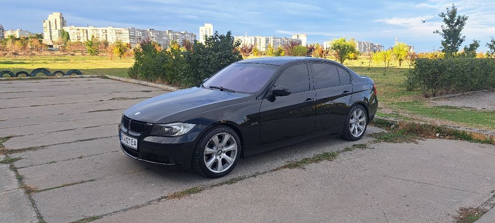 BMW e90! 2.5 бензин.