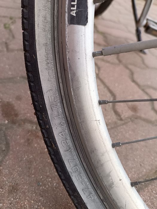 Rower dziewczęcy koła 24 cale, 3 biegi