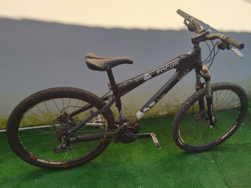 Bicicleta FOCUS EXIST DIRT 26 Tam M