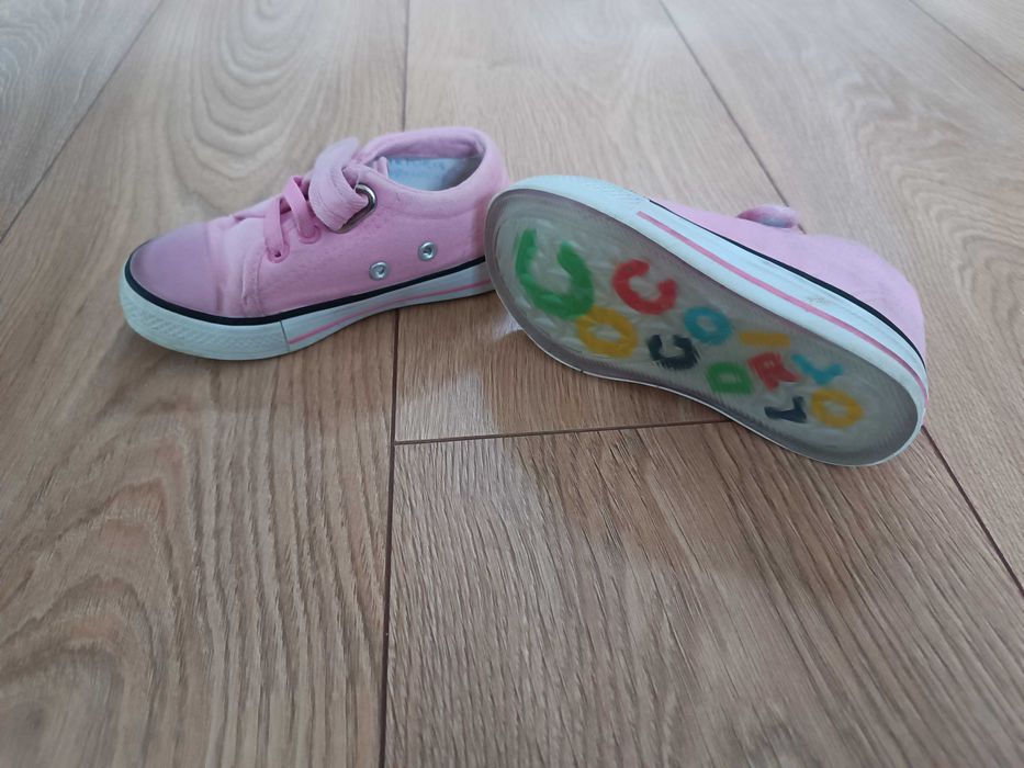 Super tenisówki marki coccodrillo rozm 24